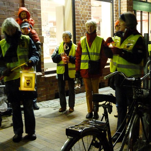 07.November 2011 0003.JPG - Mahnwache in Bredstedt am 7.11.2011 einen Abend bevor der Vermittlungsausschuss über das CCS Gesetz tagt